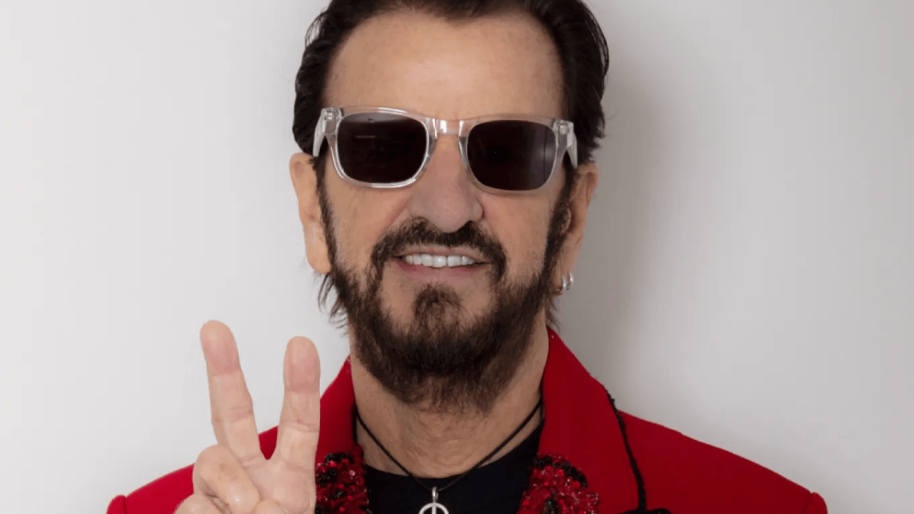 Ringo Starr “The Beatles” Filmi İçin Senaristliğe Soyundu